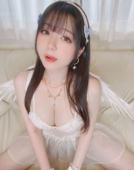 漂亮的保姆免费_720电影在线观看